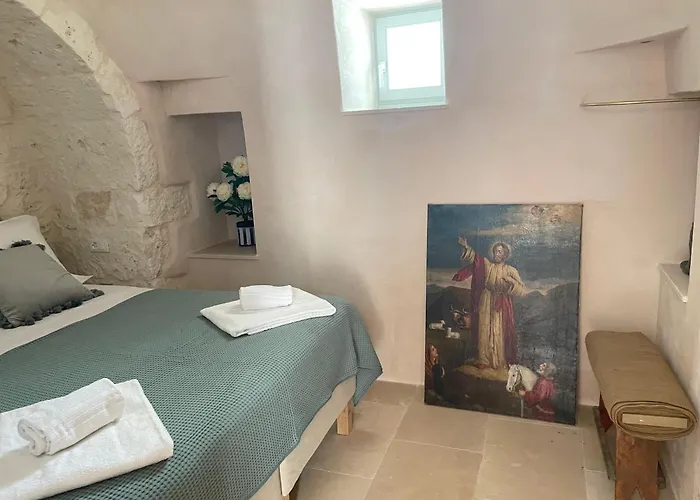 Luxury Trullo * 奥斯图尼